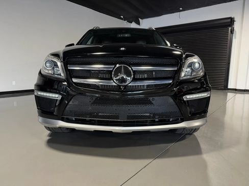 Used 2015 Mercedes-Benz GL 63 AMG 4MATIC image 3