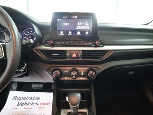 Used 2020 Kia Forte Sedan FWD image 12