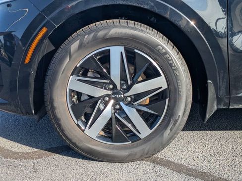 Used 2022 Kia Sorento S FWD image 12
