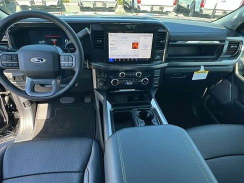 New 2025 Ford F250 Lariat w/ FX4 Off-Road Package image 18