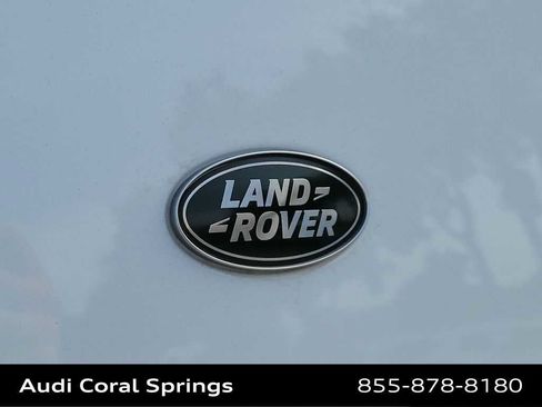 Used 2024 Land Rover Defender 130 X-Dynamic SE AWD/4WD image 7