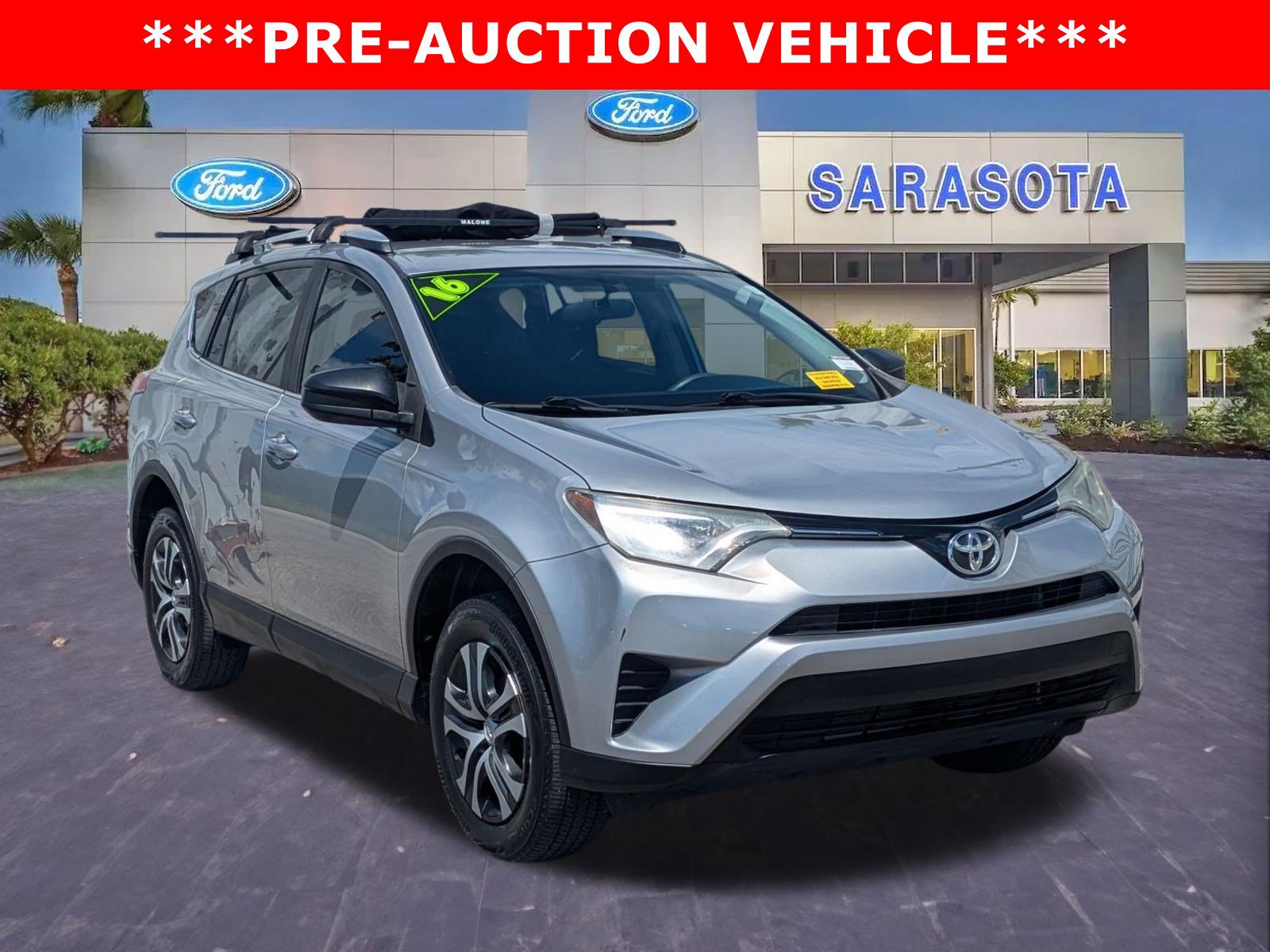 Used 2016 Toyota RAV4 LE FWD image 1