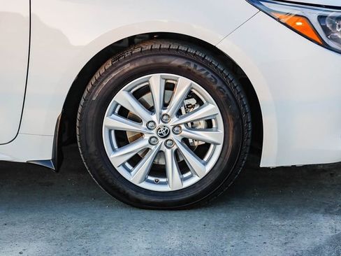 Used 2024 Toyota Corolla SE image 11