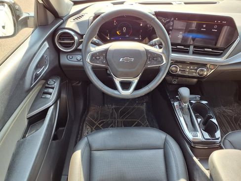 Used 2024 Chevrolet Trax ACTIV w/ Driver Confidence Package FWD image 15