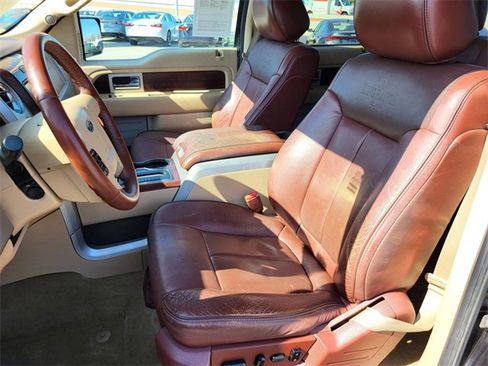 Used 2014 Ford F150 King Ranch w/ King Ranch Luxury Package image 14