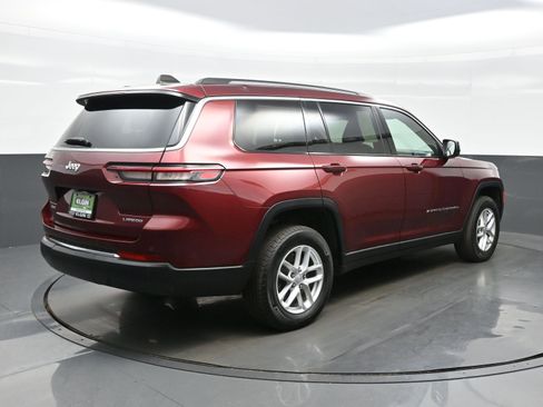 Used 2023 Jeep Grand Cherokee L Laredo image 6