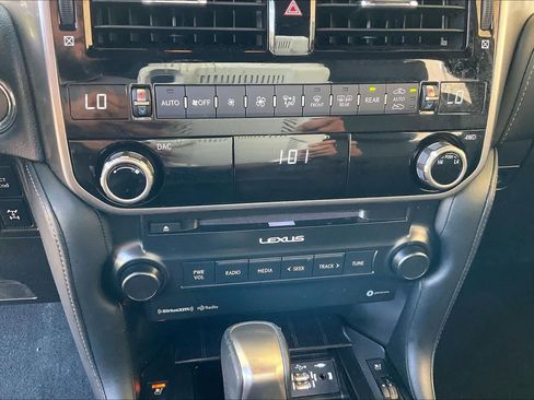 Used 2023 Lexus GX 460 Premium w/ Premium Package AWD/4WD image 31