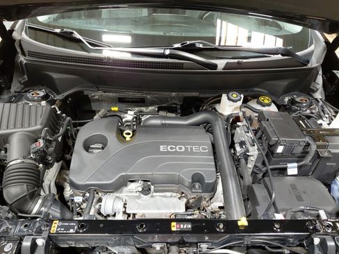 Certified 2022 Chevrolet Equinox LS AWD/4WD image 13