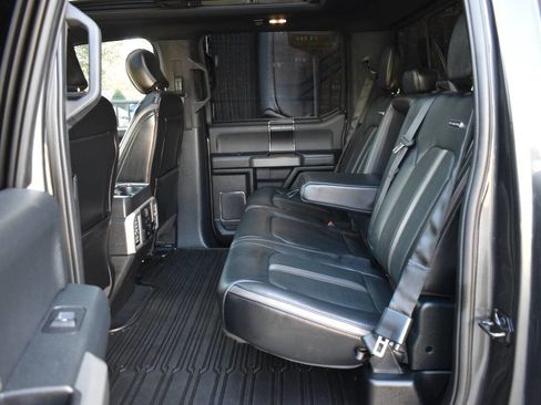 Used 2020 Ford F150 Platinum w/ Equipment Group 701A Luxury image 10