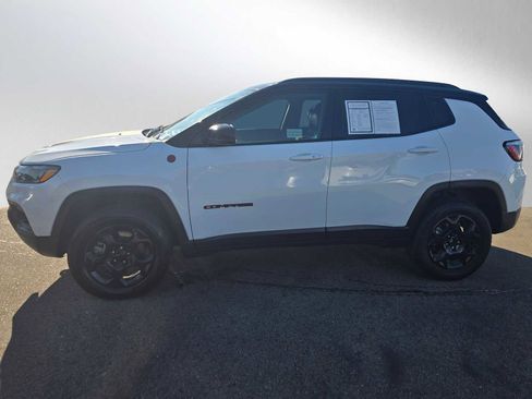 Used 2023 Jeep Compass Trailhawk image 6