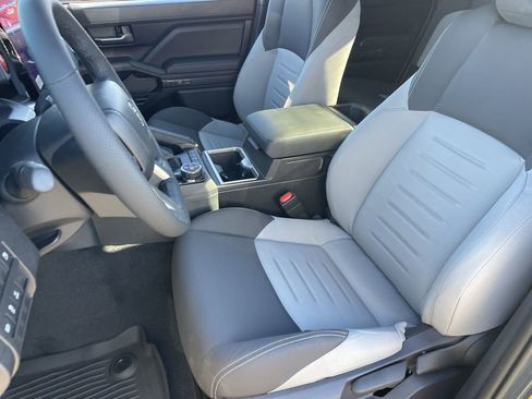 New 2025 Toyota Tacoma TRD Off-Road image 18