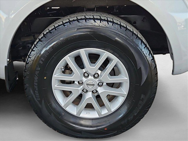Used 2016 Nissan Frontier SV w/ SV Value Truck Package RWD image 18