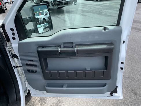 Used 2015 Ford F250 XL w/ Power Equipment Group AWD/4WD image 20