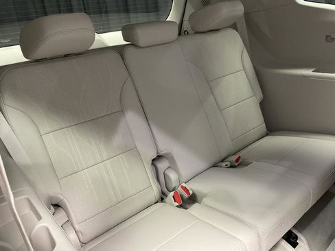 New 2026 Buick Enclave Avenir w/ Super Cruise Package AWD/4WD image 18