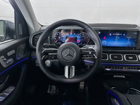 New 2026 Mercedes-Benz GLS 450 4MATIC image 24