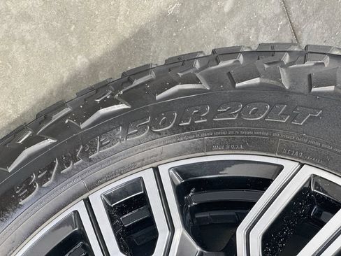 Used 2022 GMC Sierra 2500 AT4 w/ Gooseneck/5TH Wheel Package AWD/4WD image 34