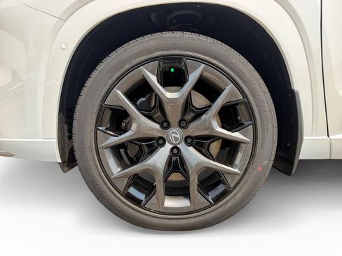 New 2026 Lexus TX 500h AWD image 30