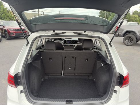 Used 2024 Volkswagen Taos S FWD image 20