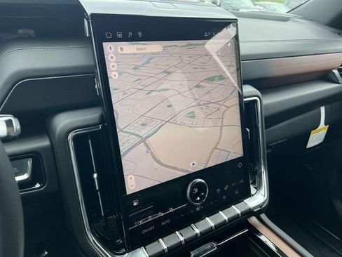 New 2026 GMC Yukon XL Denali image 18