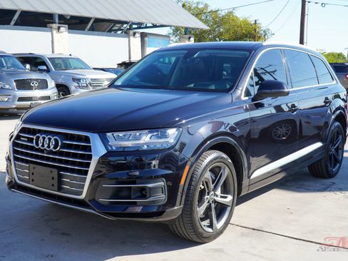 Used 2019 Audi Q7 3.0T Prestige w/ Prestige Package image 3