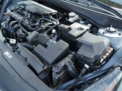 Used 2022 Hyundai Elantra SEL w/ Convenience Package image 35