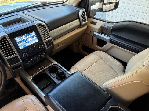 Used 2017 Ford F350 Lariat w/ Lariat Ultimate Package image 20