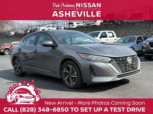 Certified 2024 Nissan Sentra SV image 1