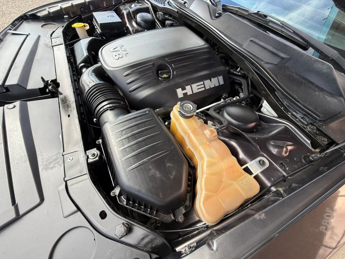 Used 2013 Dodge Challenger R/T RWD image 23
