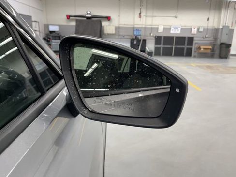 New 2026 Volkswagen Tiguan S image 7