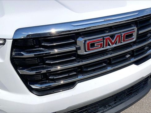 Used 2025 GMC Acadia Elevation FWD image 30