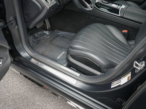Used 2023 Mercedes-Benz S 580e 4MATIC Sedan w/ AMG Line image 30