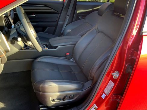 Certified 2025 MAZDA CX-50 AWD 2.5 Turbo w/ Accent Package image 7