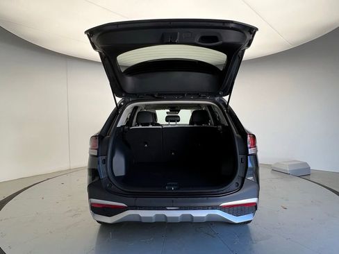 Used 2023 Kia Sportage EX FWD image 5