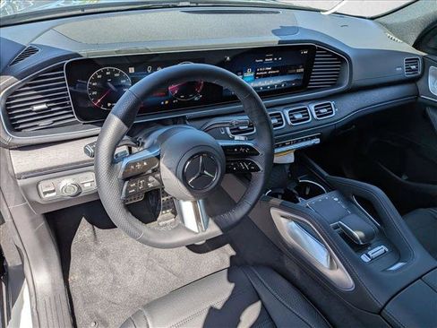 New 2026 Mercedes-Benz GLS 450 4MATIC image 3