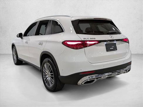 Used 2026 Mercedes-Benz GLC 300 image 8