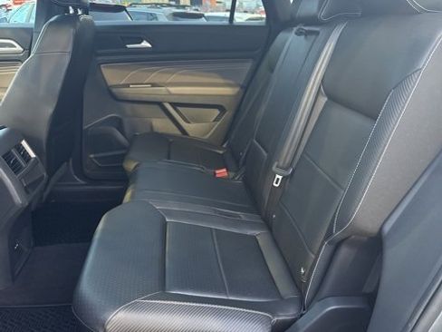 Used 2021 Volkswagen Atlas Cross Sport SEL image 11