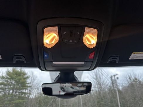 Used 2024 RAM 3500 Big Horn w/ Sport Appearance Package image 21