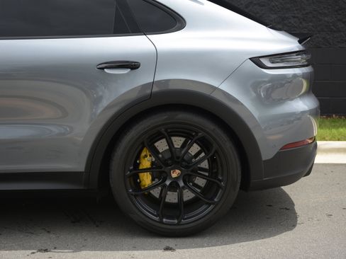 Certified 2026 Porsche Cayenne Turbo GT AWD/4WD image 37