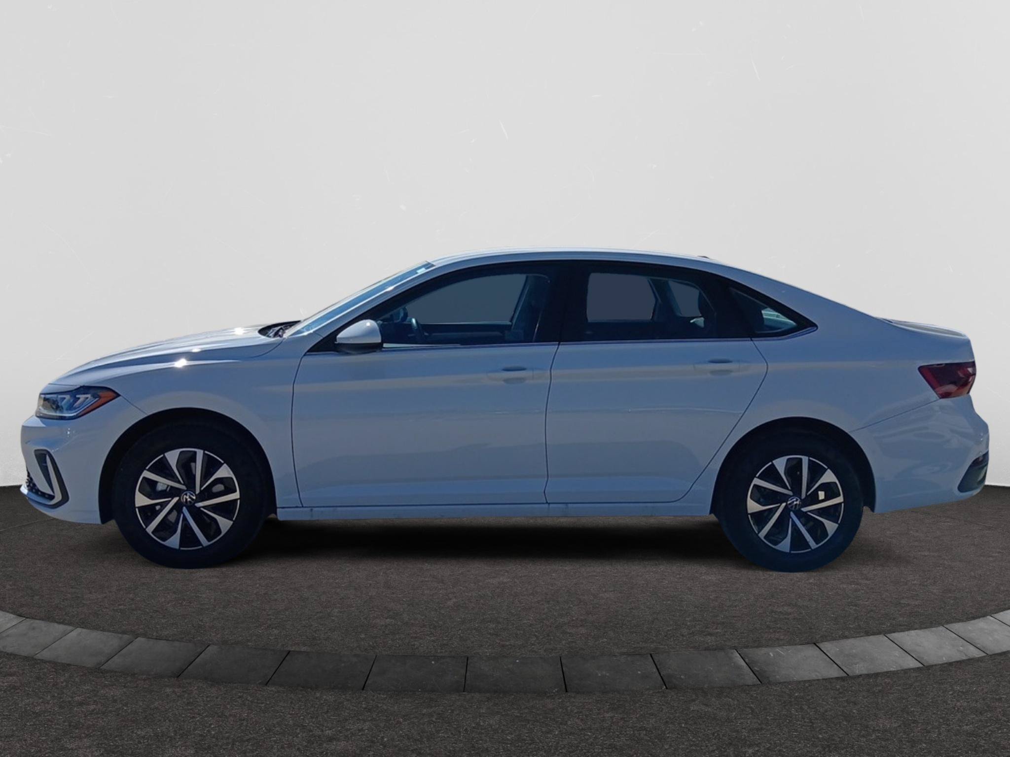 Used 2026 Volkswagen Jetta S FWD image 4