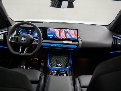 Certified 2025 BMW X3 xDrive30i w/ Premium Package image 9