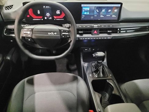 Used 2025 Kia K4 FWD image 22