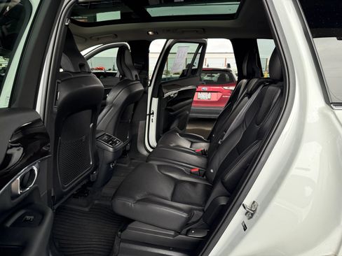 Used 2019 Volvo XC90 T6 Momentum w/ Protection Package Premier AWD/4WD image 13