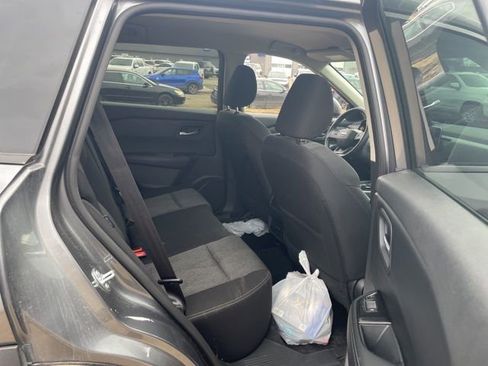 Used 2025 Nissan Rogue SV image 18