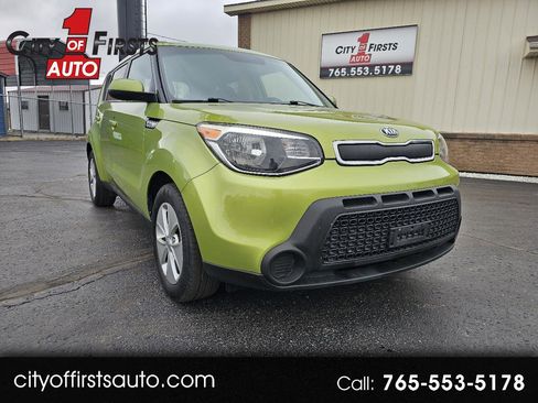 Used 2015 Kia Soul FWD image 1
