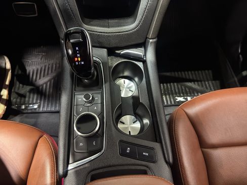 Used 2024 Cadillac XT5 Sportv image 32