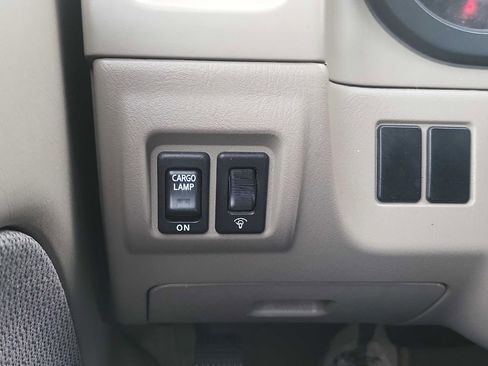 Used 2003 Nissan Frontier XE w/ Value Truck Pkg image 13