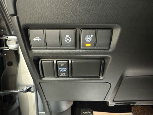 Certified 2024 Nissan Armada SL w/ Midnight Edition Package AWD/4WD image 20