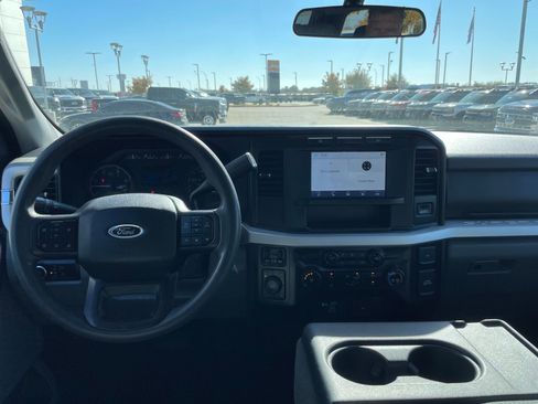 Used 2024 Ford F350 XLT image 13