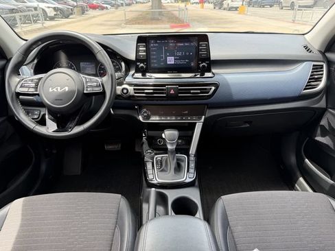 Used 2023 Kia Seltos S AWD/4WD image 19