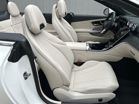 Certified 2025 Mercedes-Benz CLE 300 4MATIC Cabriolet image 55
